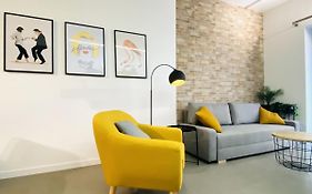 Tarongers, Lovely Flat In The Center